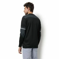 Campus Sutra Men Regular Fit Zipper Jacket 8 Campus Sutra Men Regular Fit Zipper Jacket -Campus Sutra Shop 6022226 ALT2